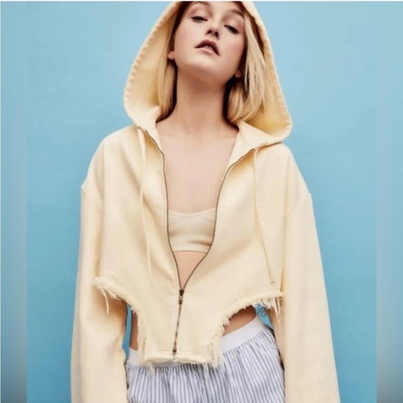 Zara Cropped Jean jacket pale light butter yellow asymmetrical zip flare hooded - Picture 1 of 9